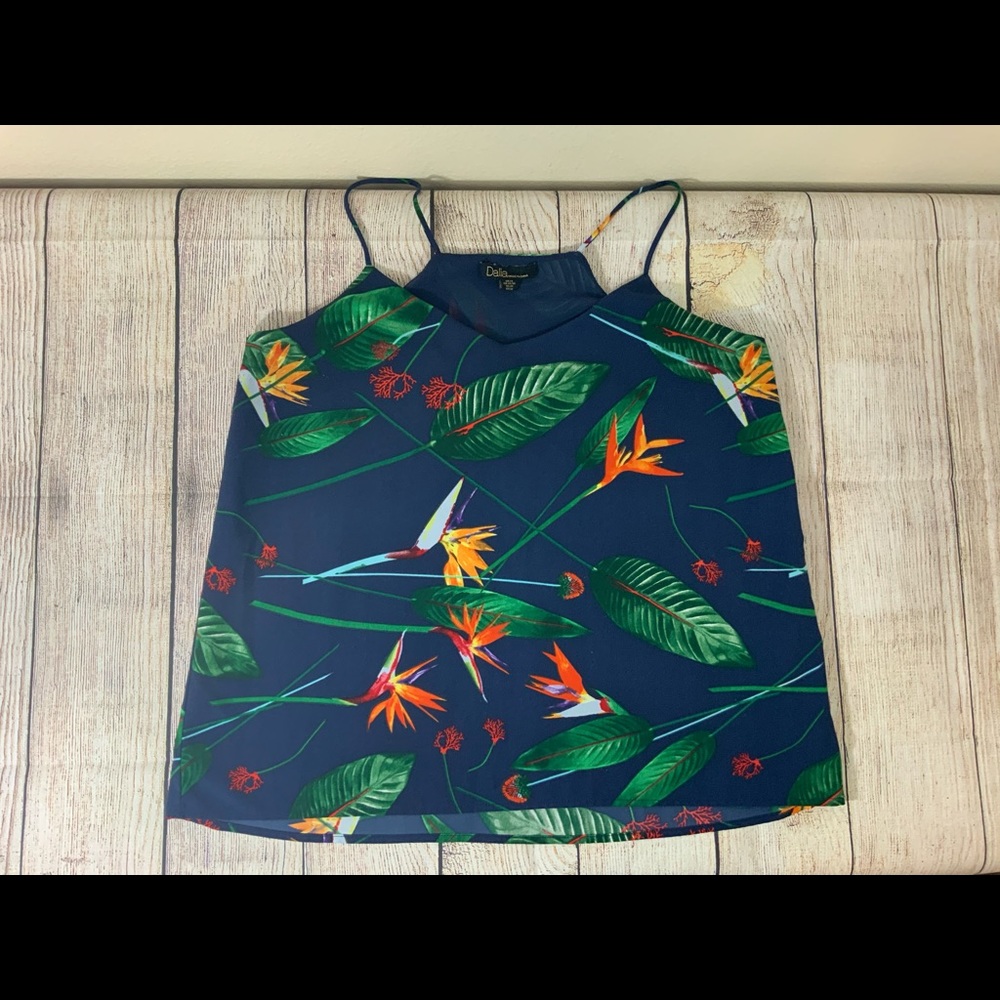 5/25 floral tank top